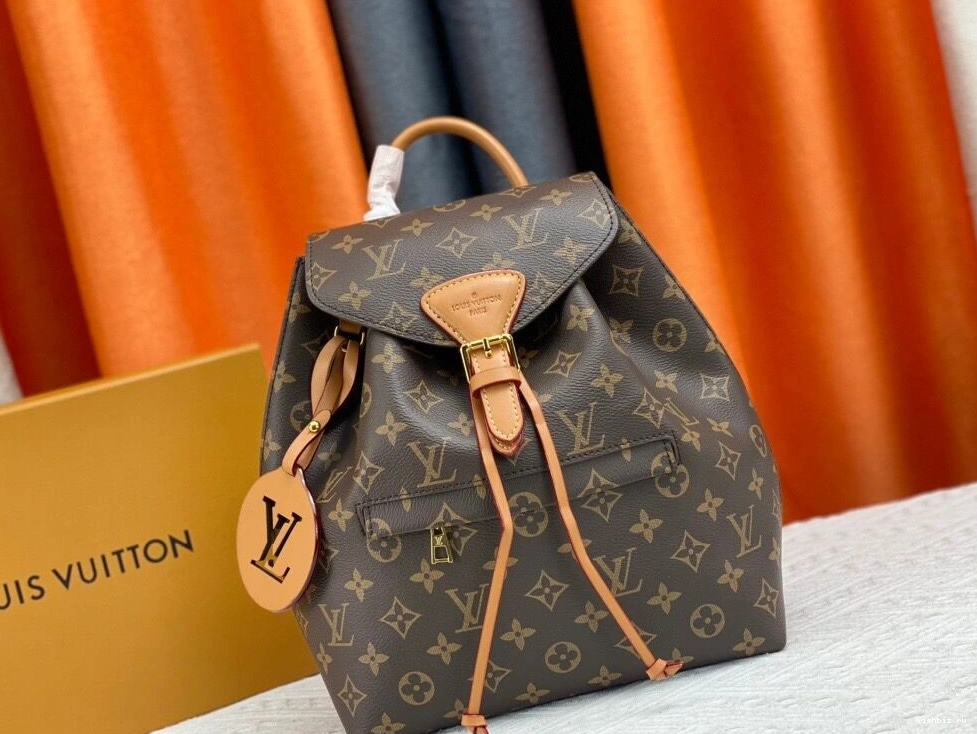 WIS LOUIS VUITTON MONTSOURIS PM 0112